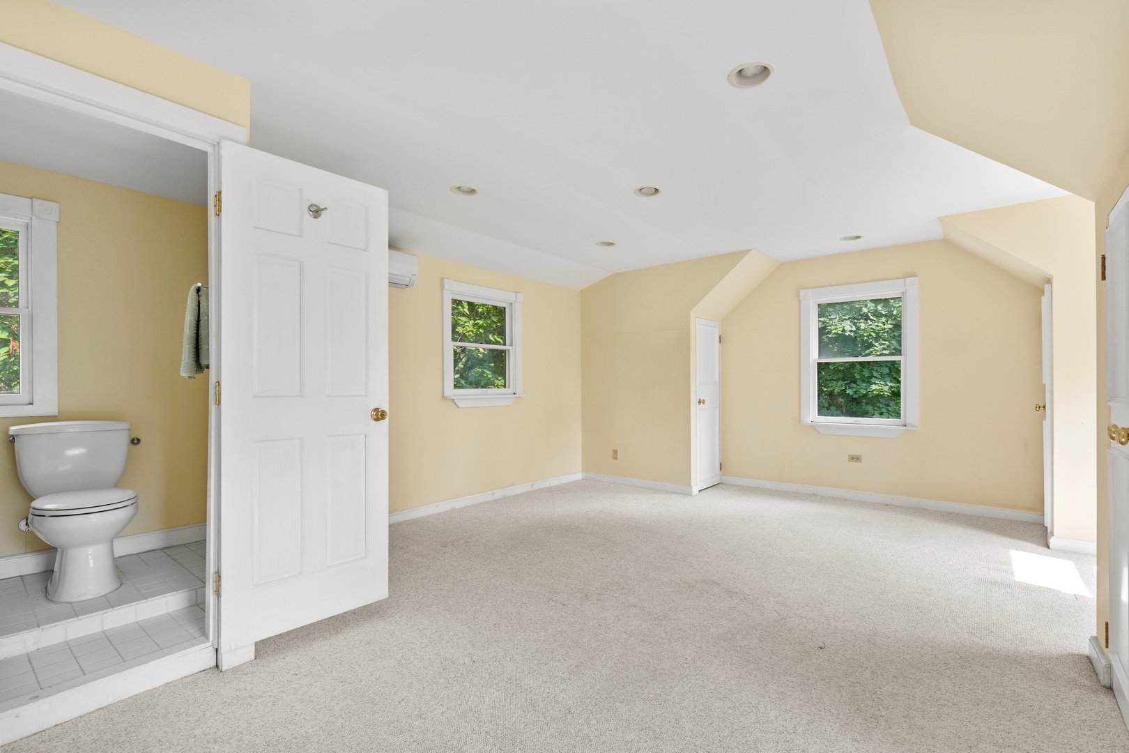 655 North Street Photo 32