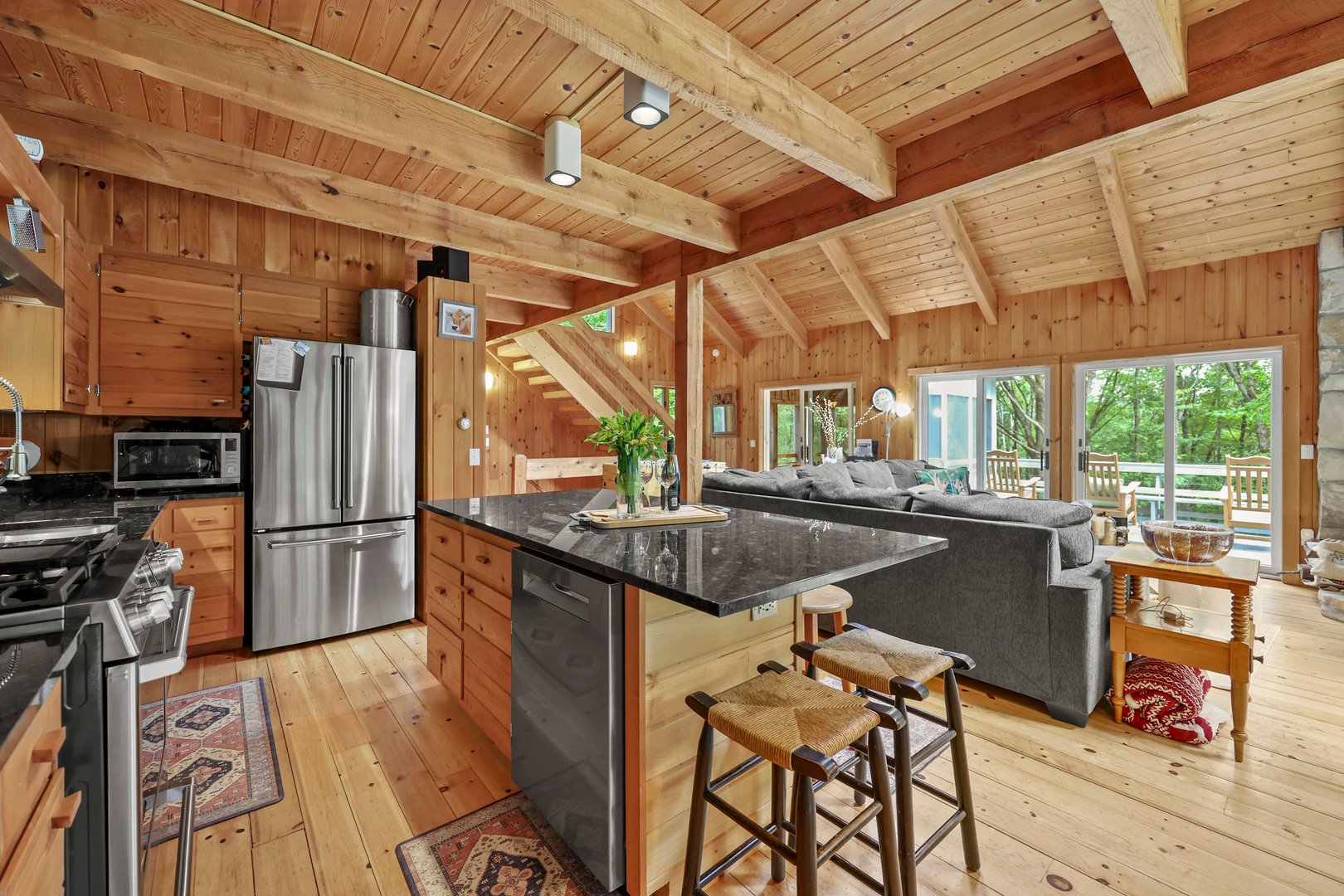 112 Silver St Photo 22