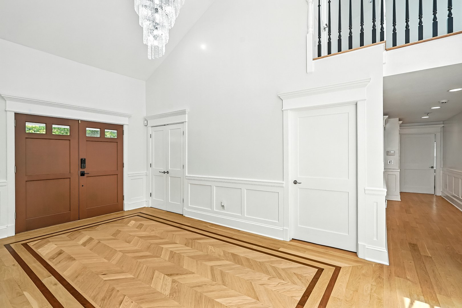 6 Eaton Lane Photo 4