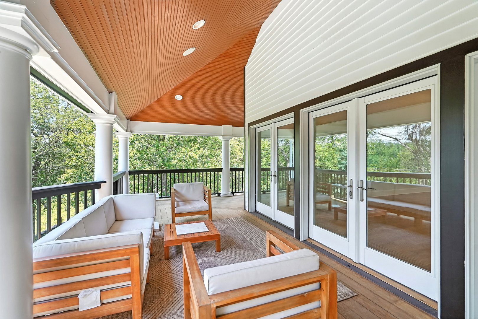 6 Eaton Lane Photo 13