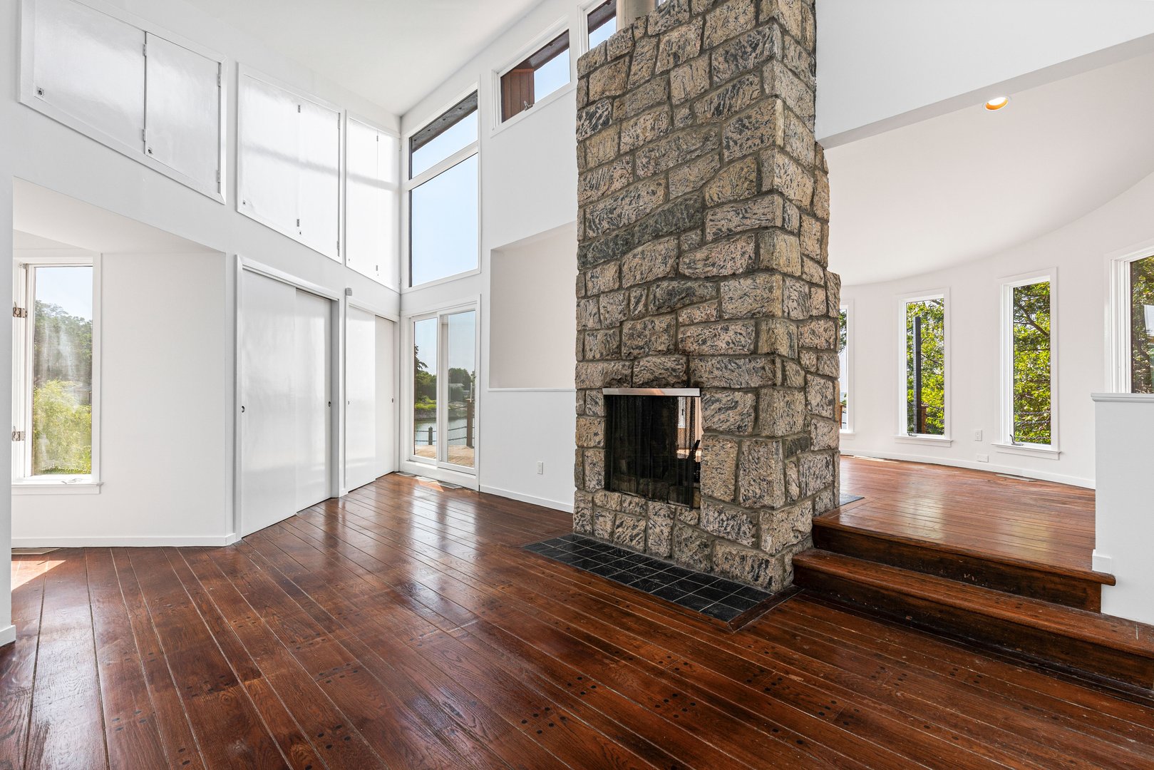 1160 Greacen Point Road Photo 32