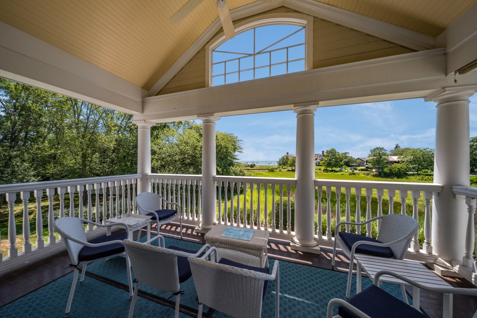 10 Middle Beach Road West Photo 21