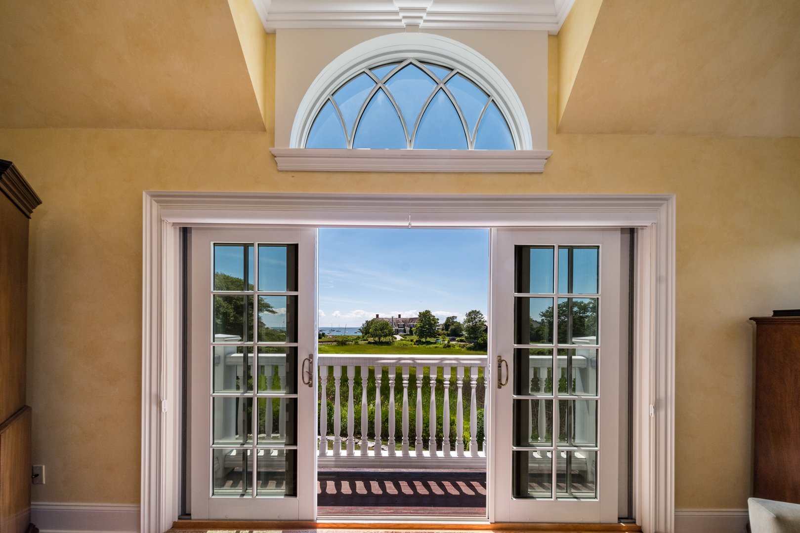 10 Middle Beach Road West Photo 31