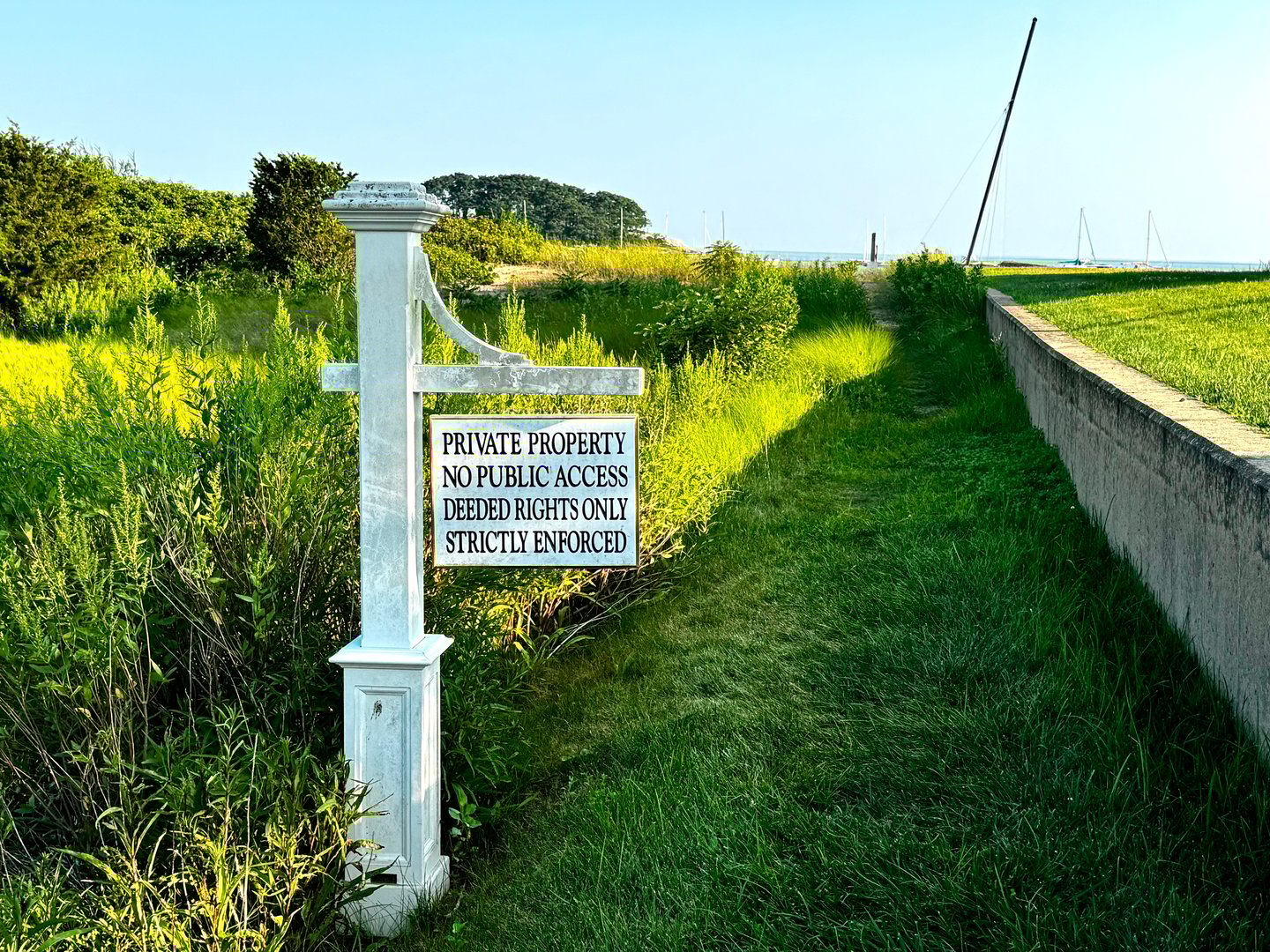 10 Middle Beach Road West Photo 34