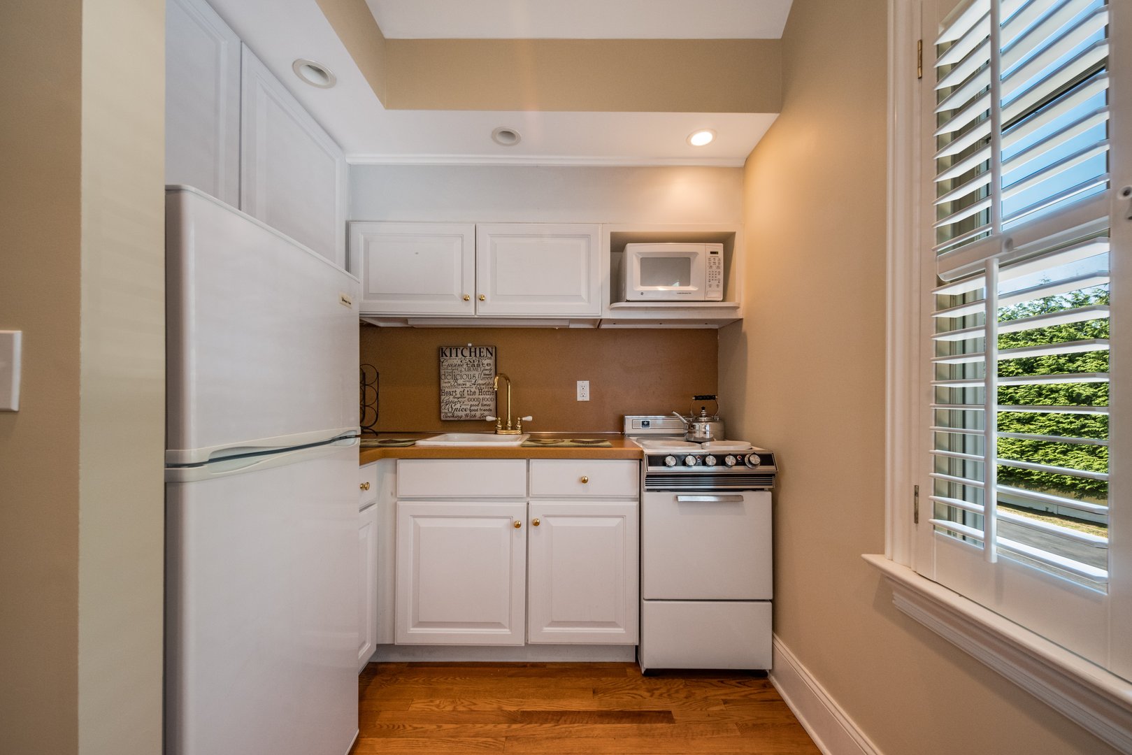 10 Middle Beach Road West Photo 38