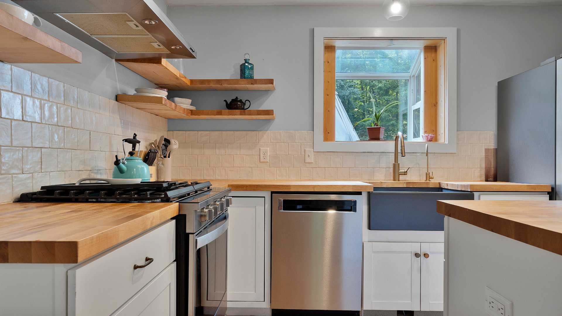 638 Fog Hill Road Photo 13