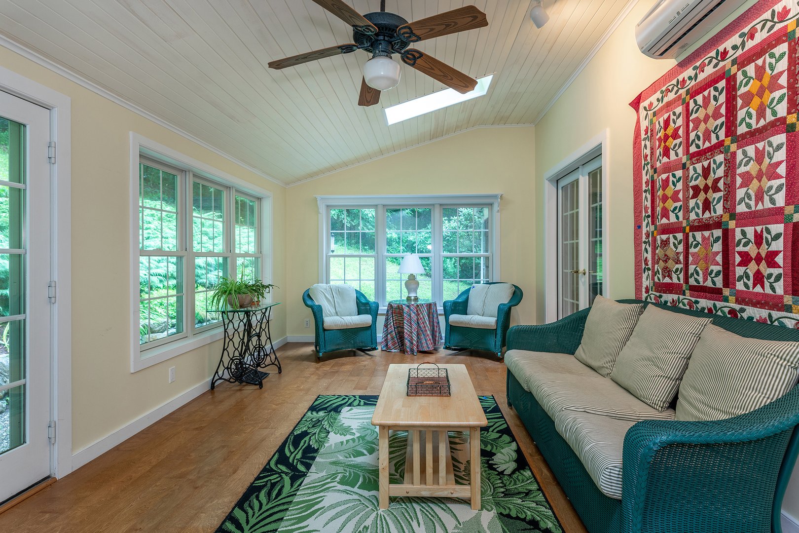 132 South Kent Road Photo 15