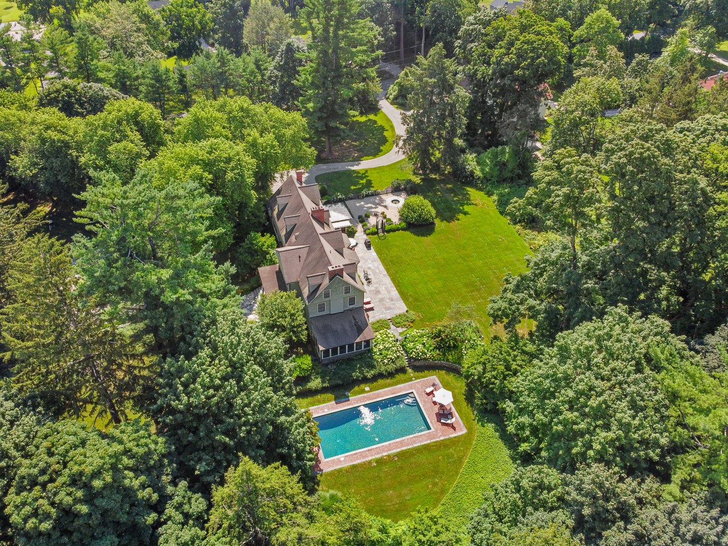 79 Hilltop Road Photo 30