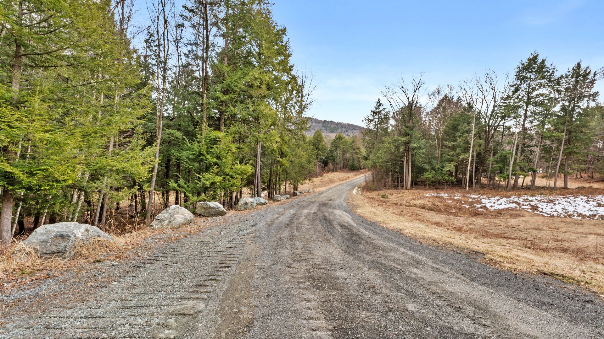 13191 Route 22 Stop #80 Photo 5