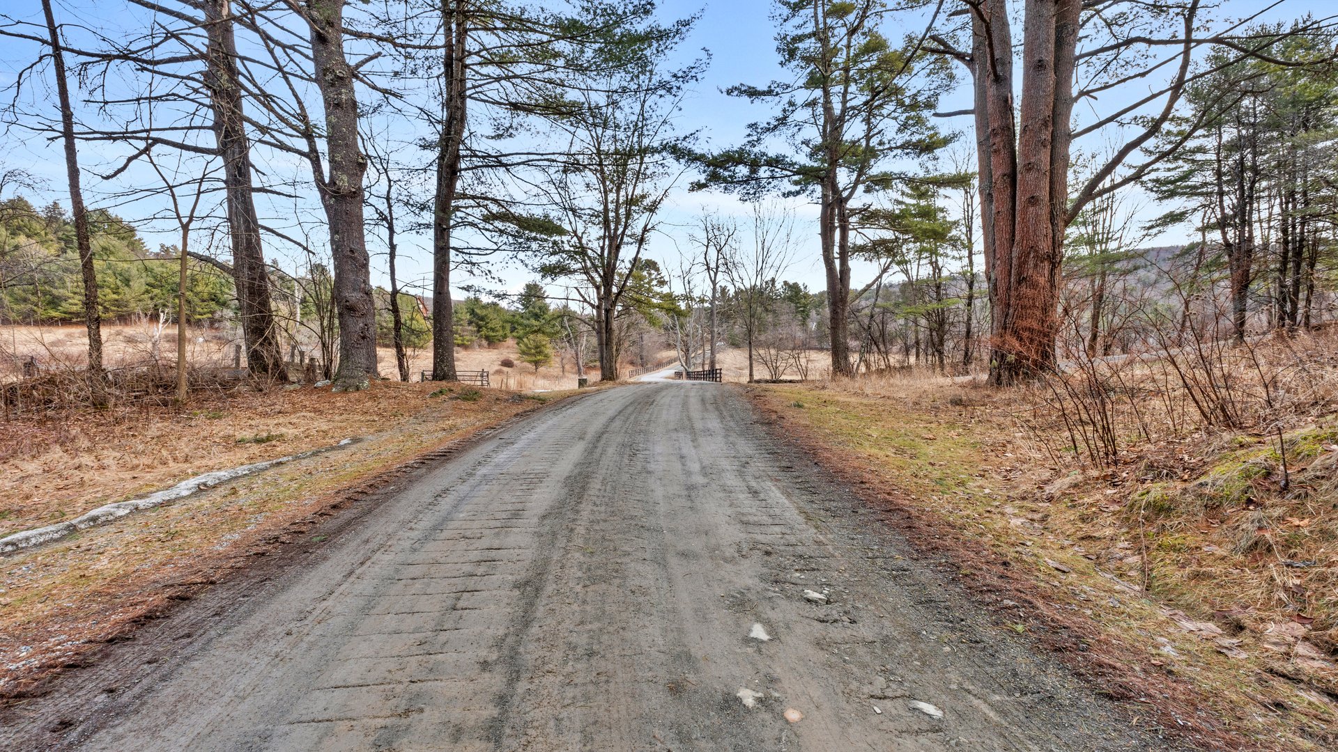 13191 Route 22 Stop #80 Photo 14