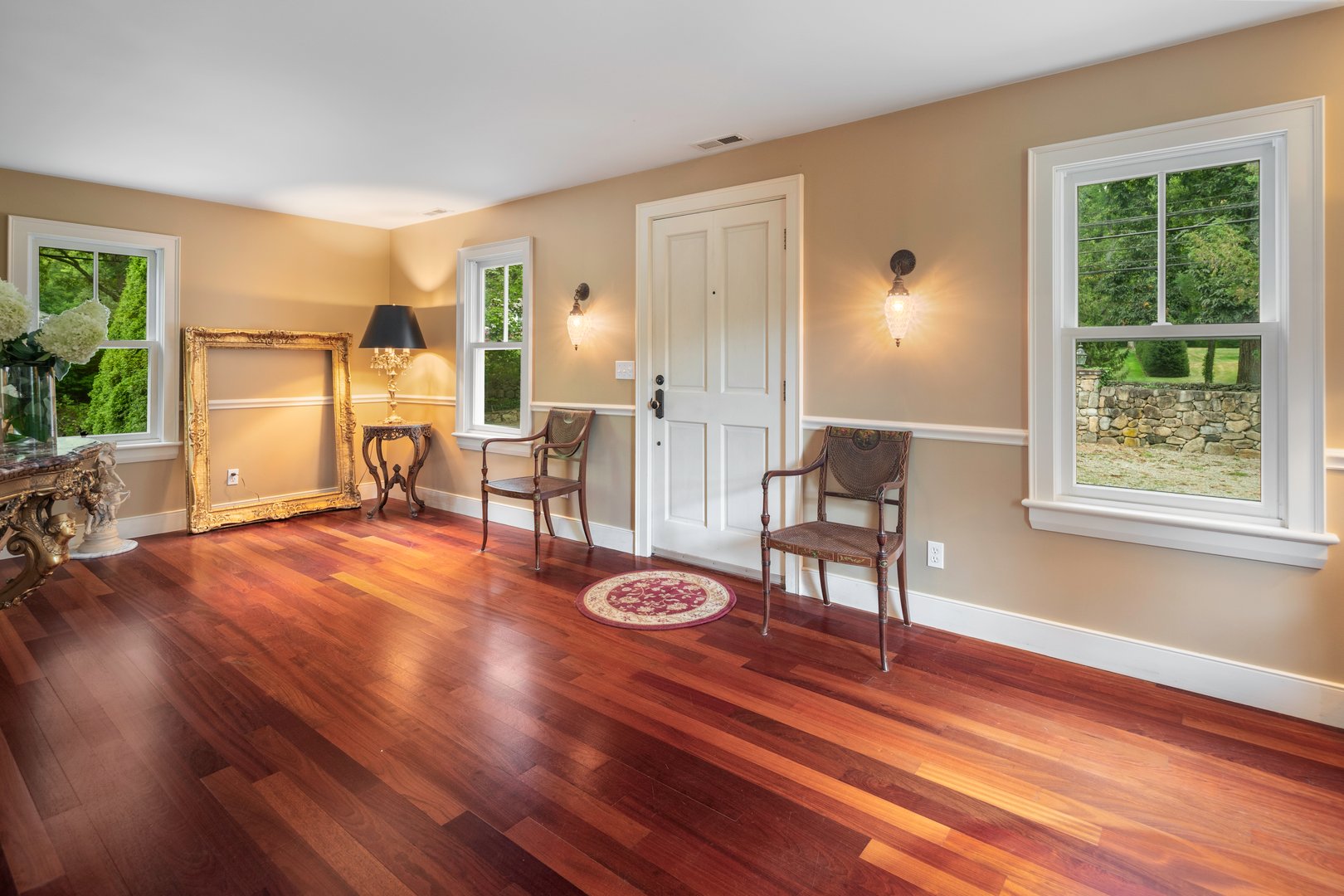 202 Weed Street Photo 6