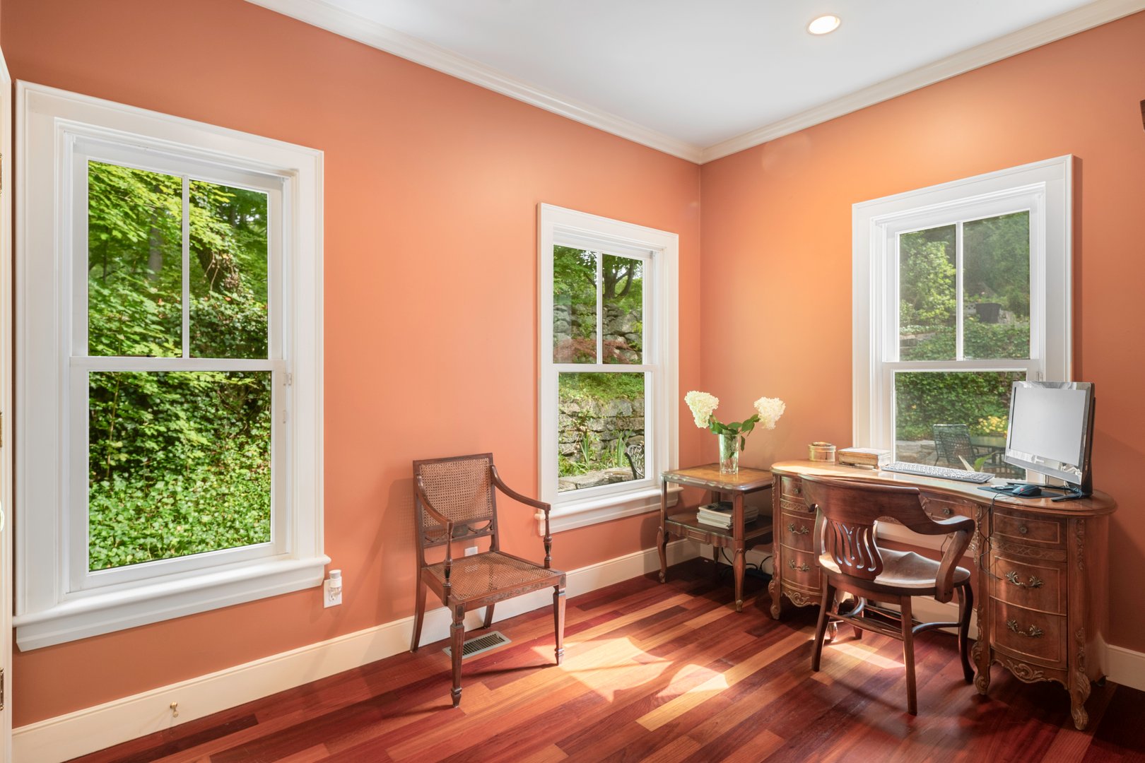 202 Weed Street Photo 13