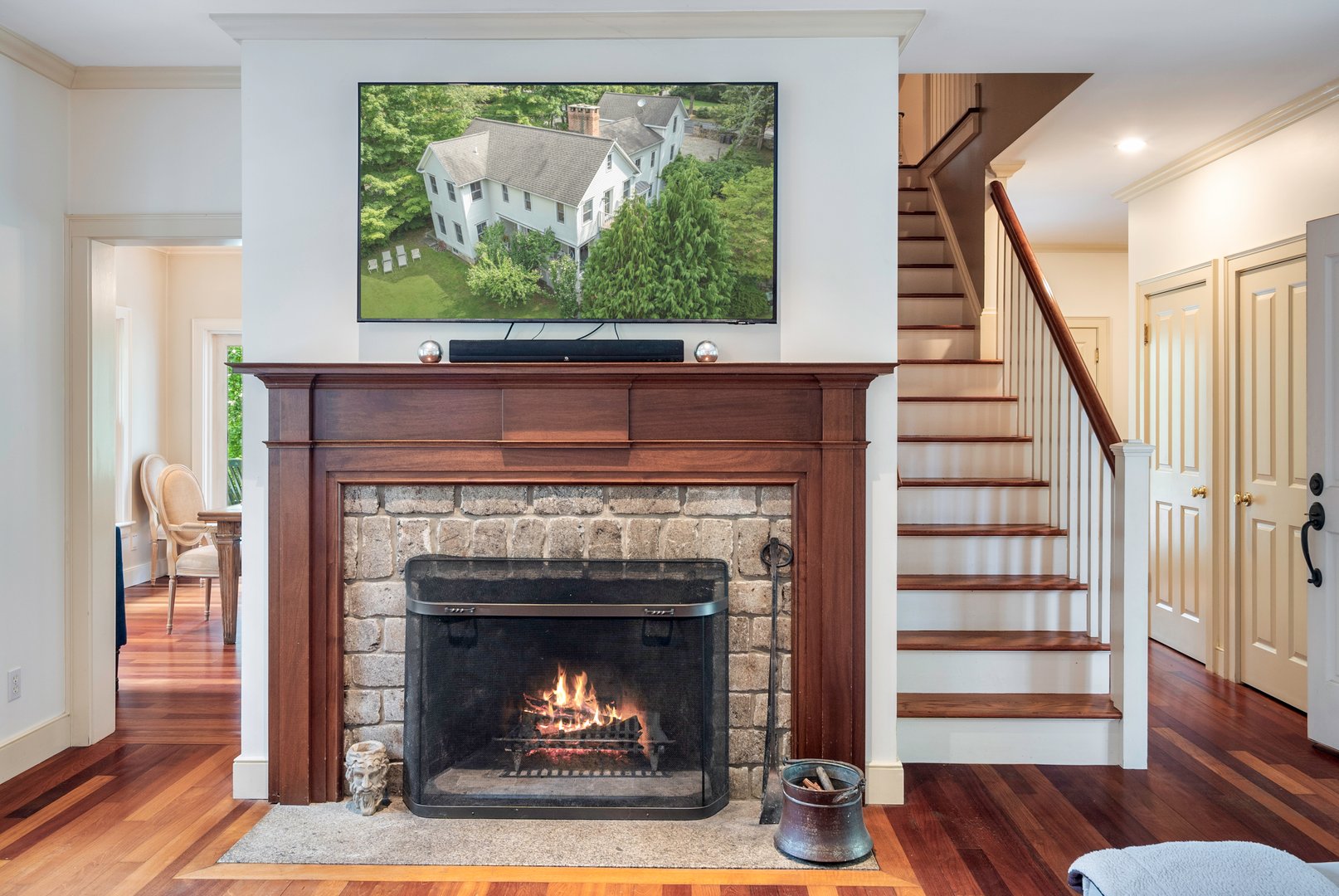 202 Weed Street Photo 15