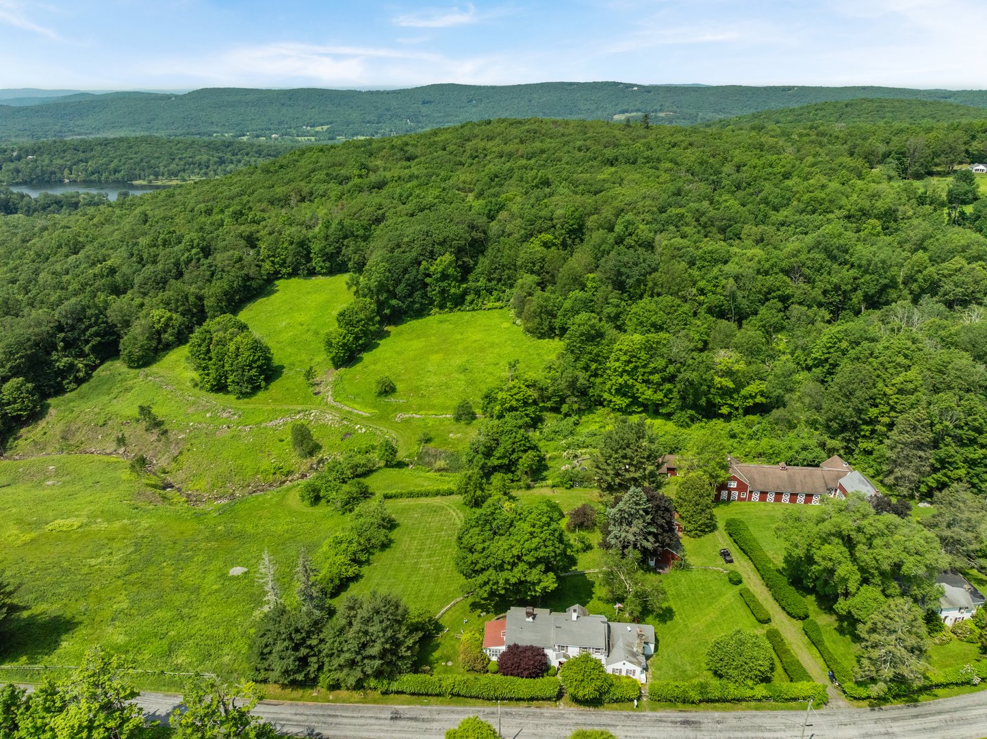 132 Curtiss Road Photo 6