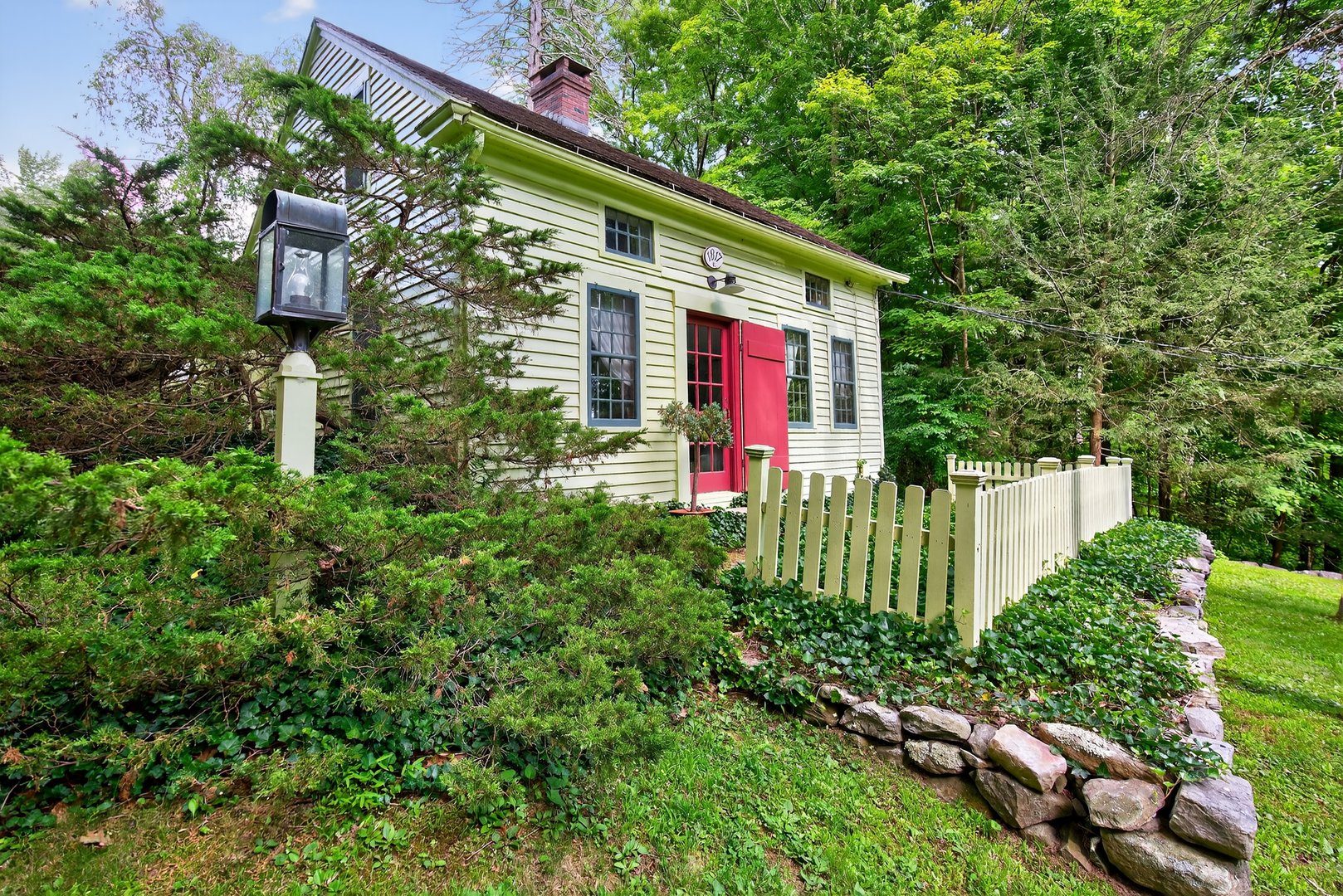 50 Southbury Road Photo 31