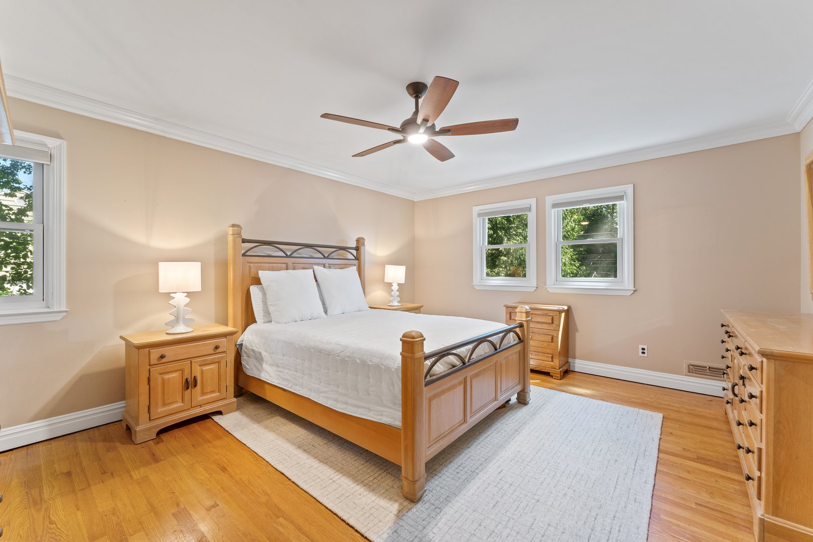 114 Oxford Road Photo 13