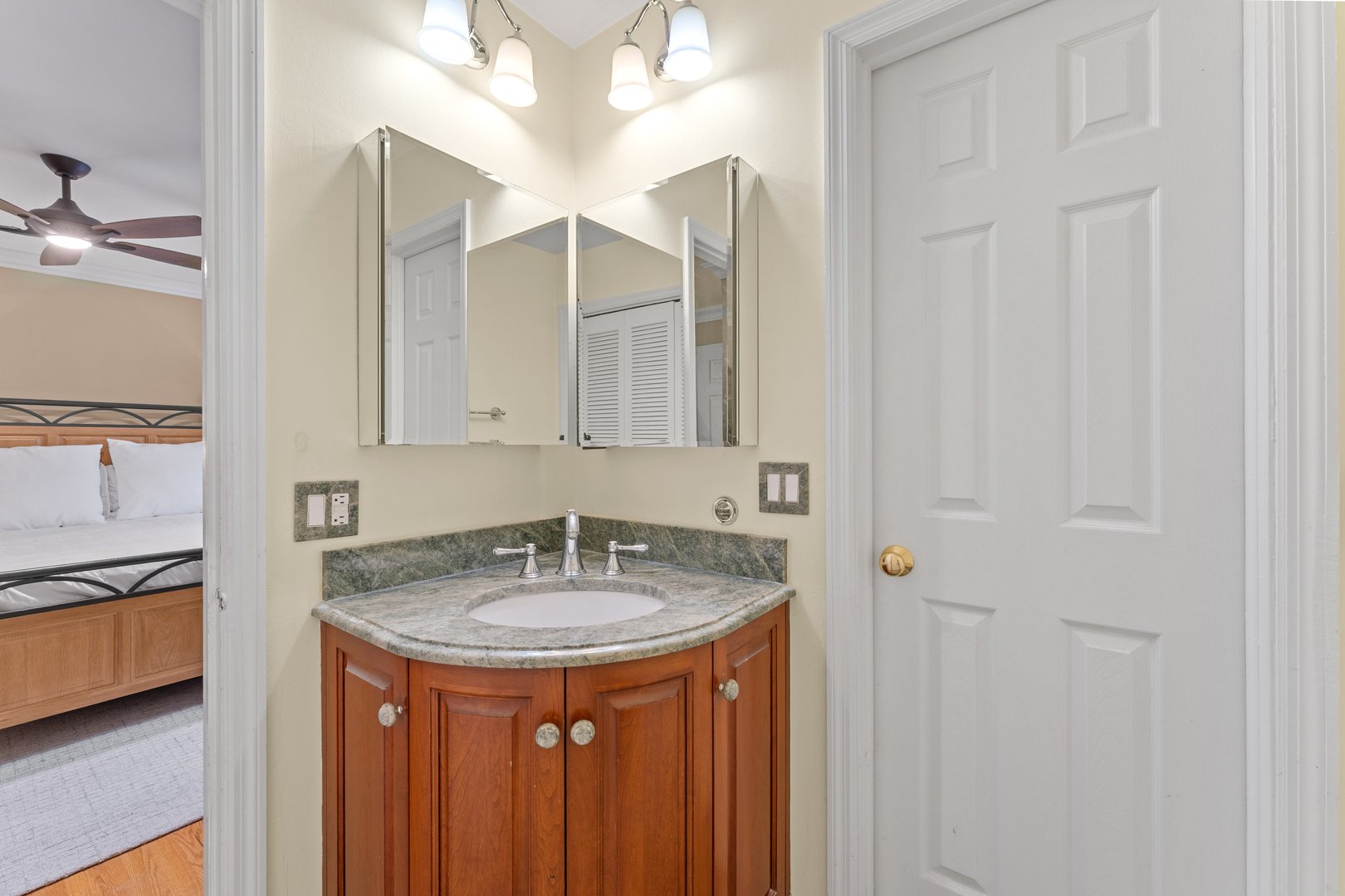 114 Oxford Road Photo 16