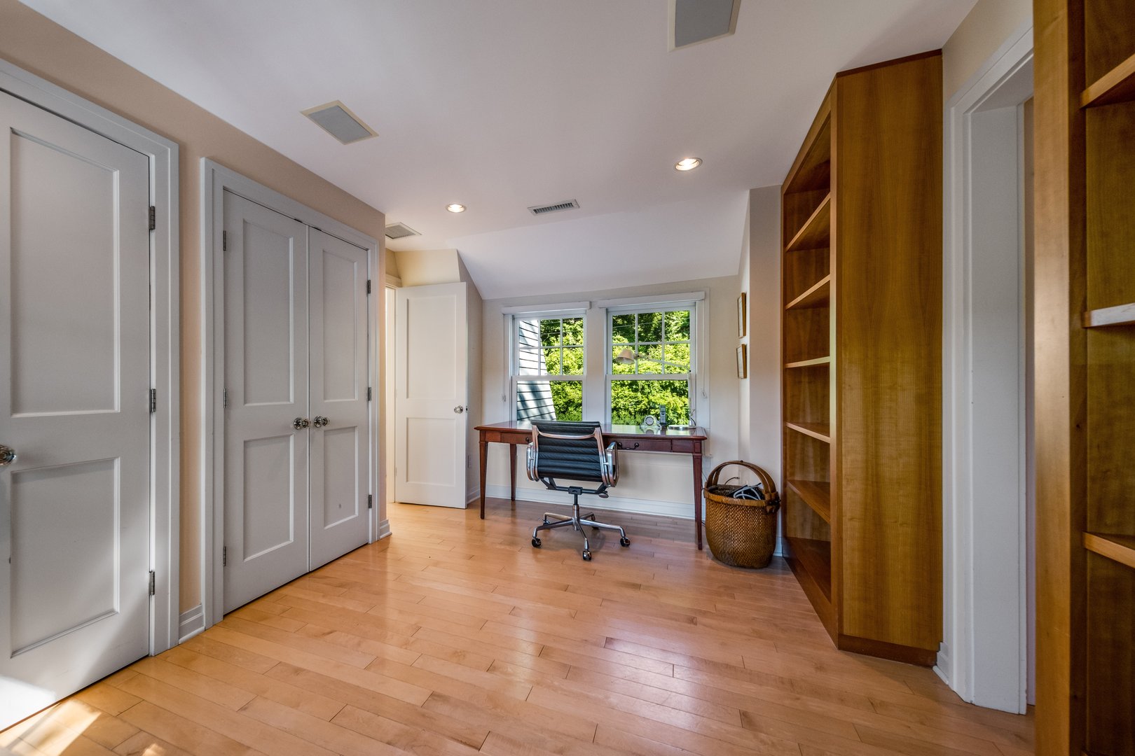 448 Lake Drive Photo 26