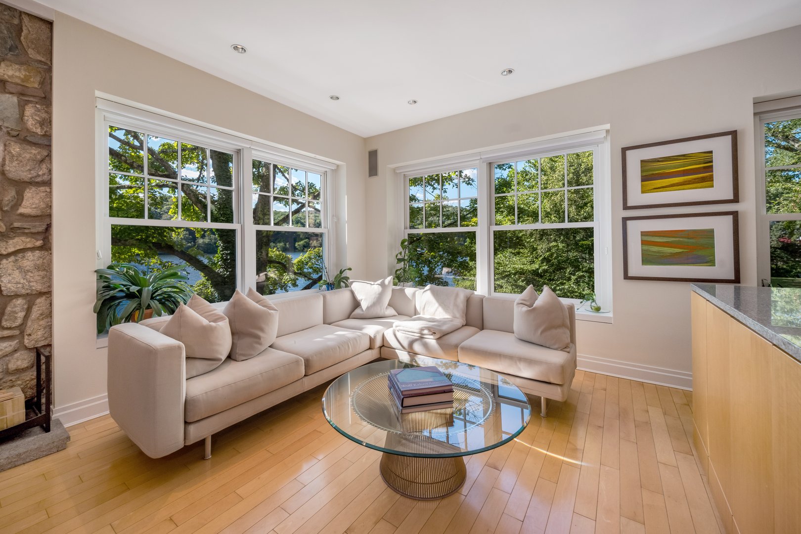 448 Lake Drive Photo 15