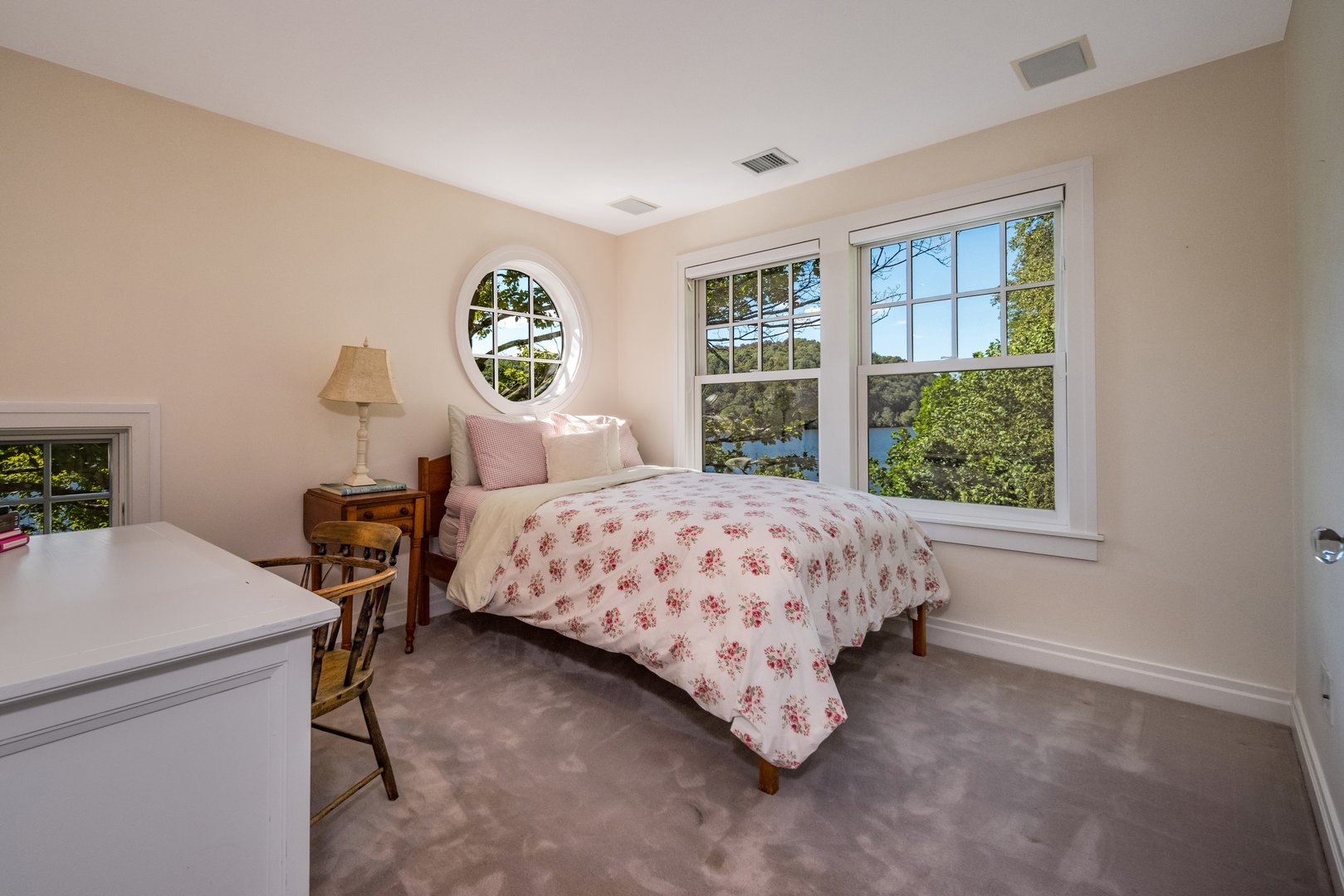 448 Lake Drive Photo 32