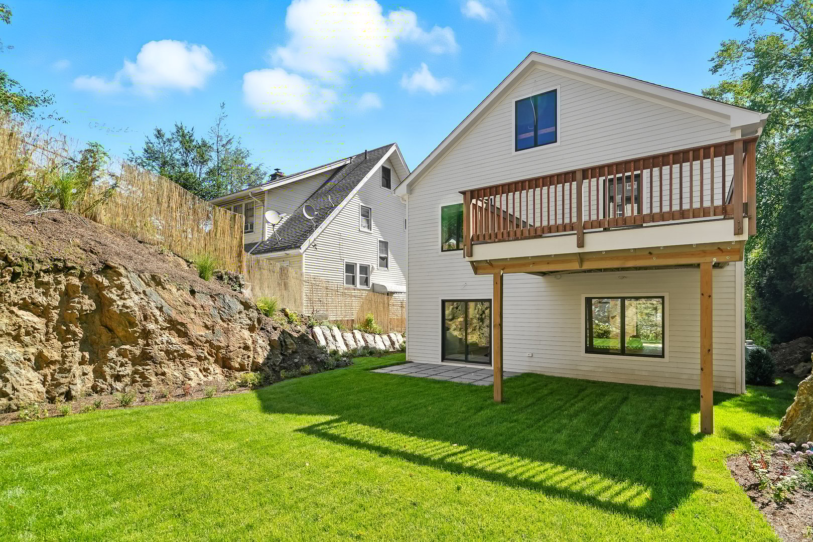 64 1/2 Exchange Place Photo 26