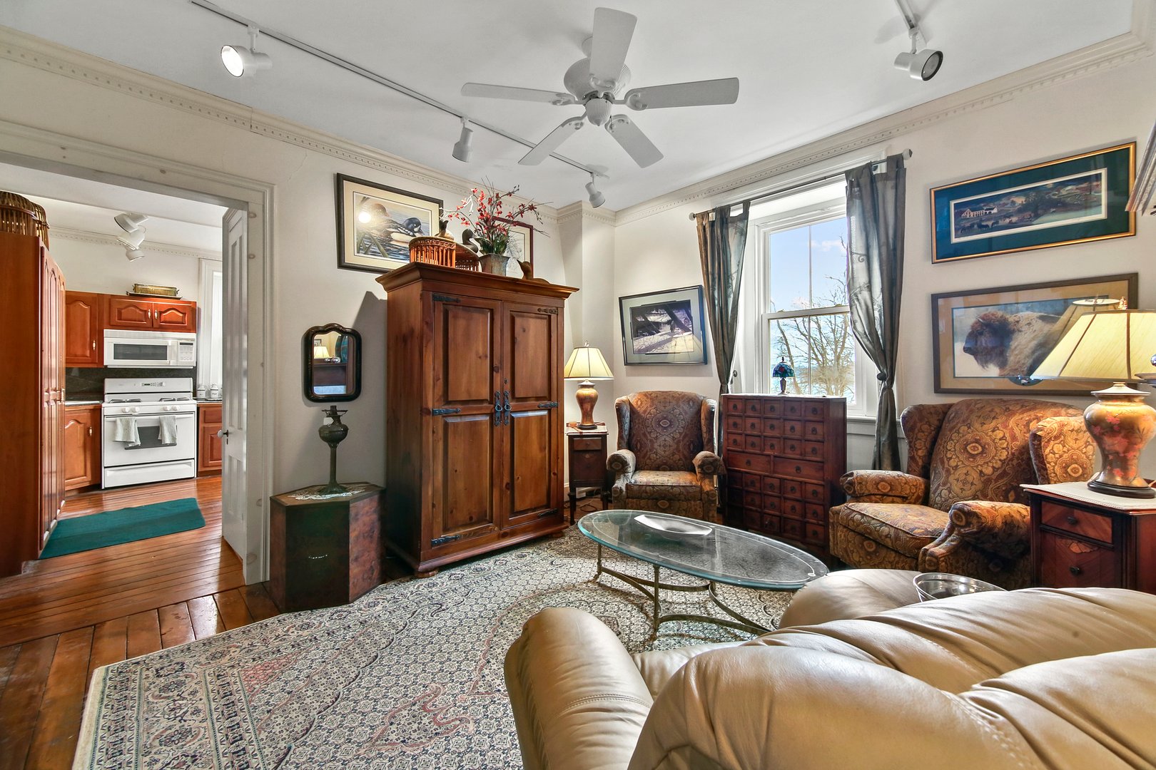 77 Main Street Photo 28