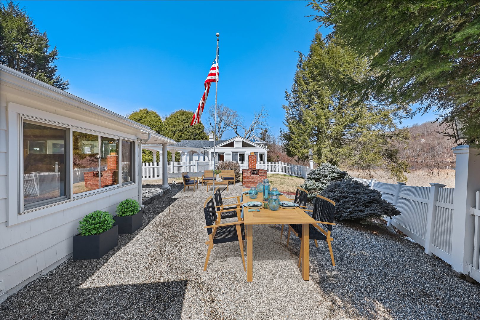 7 Ford Road Photo 23