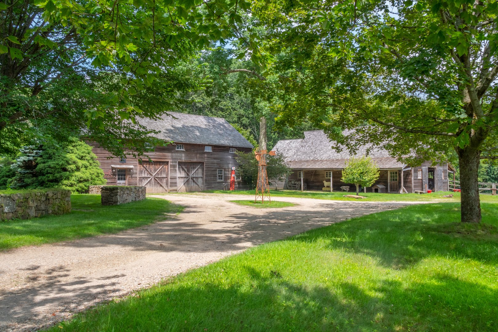 19 Roberts Rd Photo 24