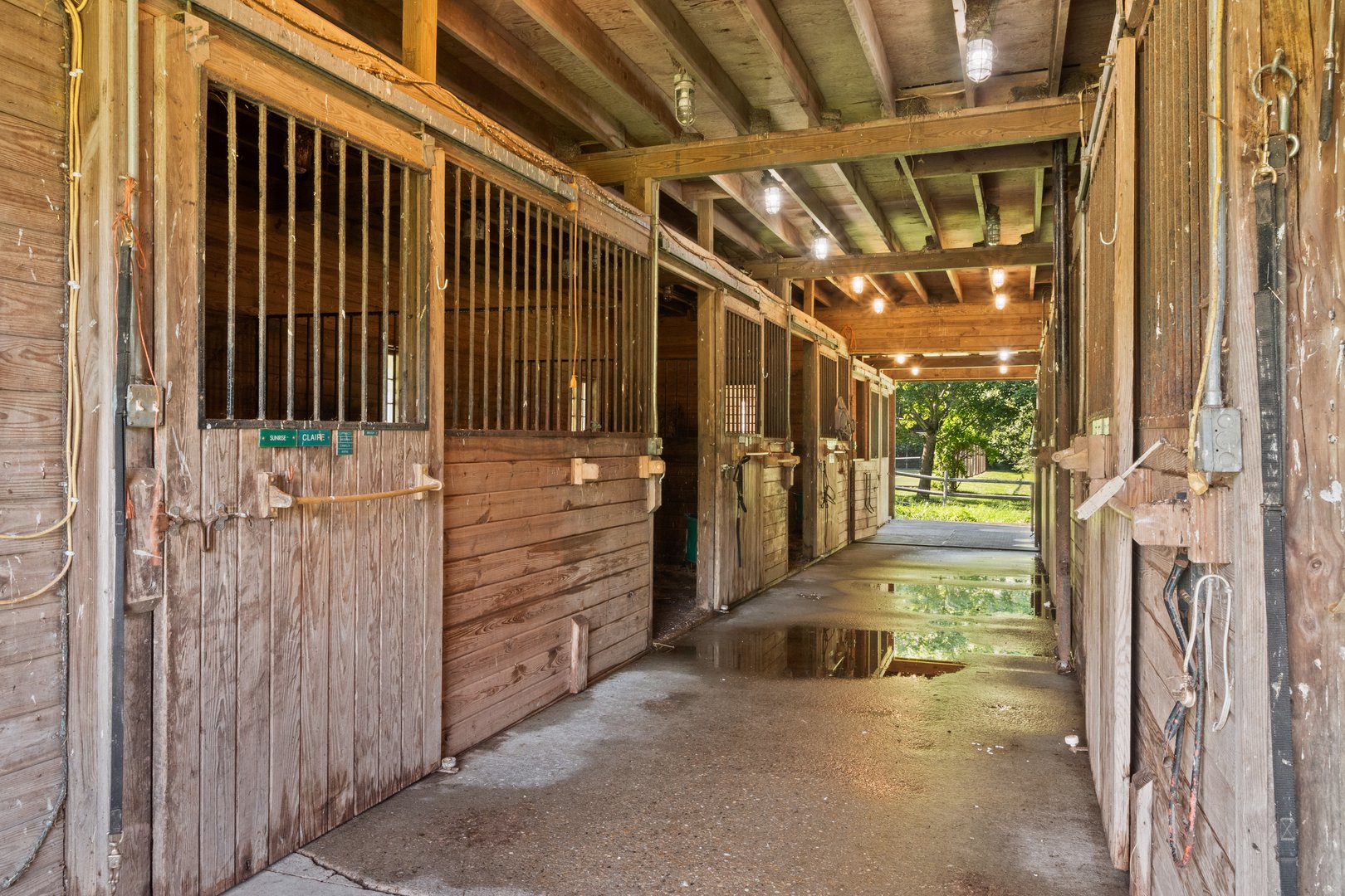 19 Roberts Rd Photo 22