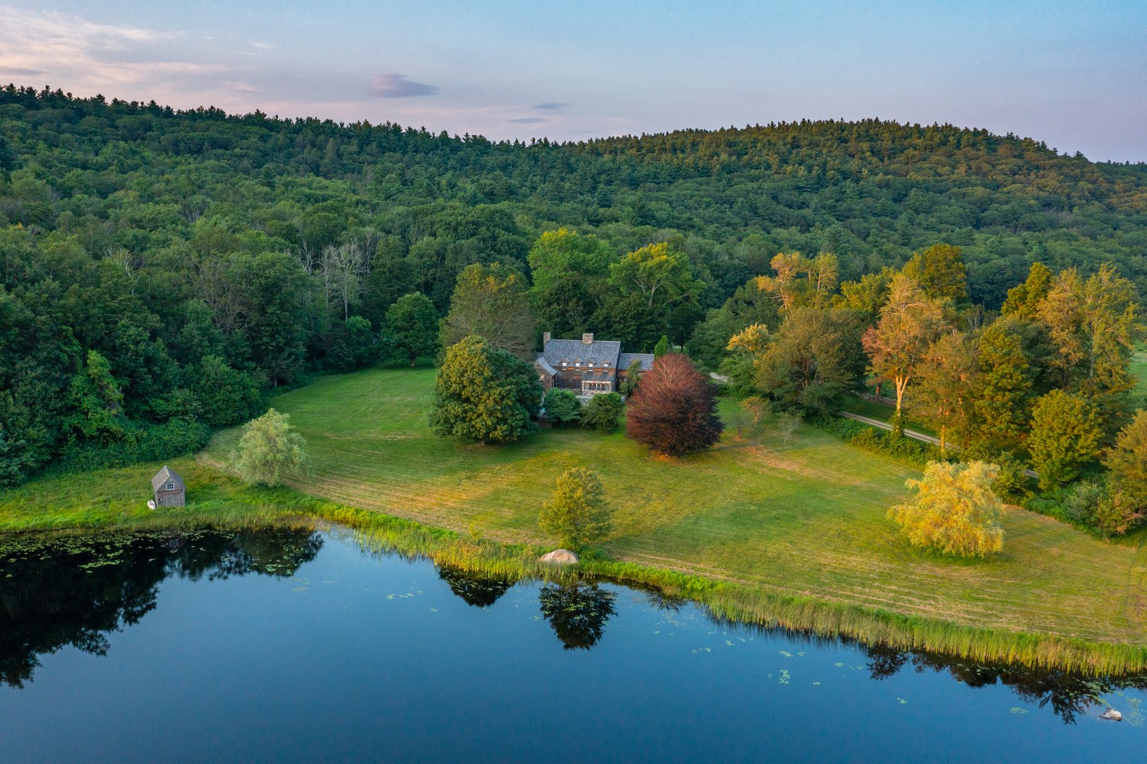 19 Roberts Rd Photo 6