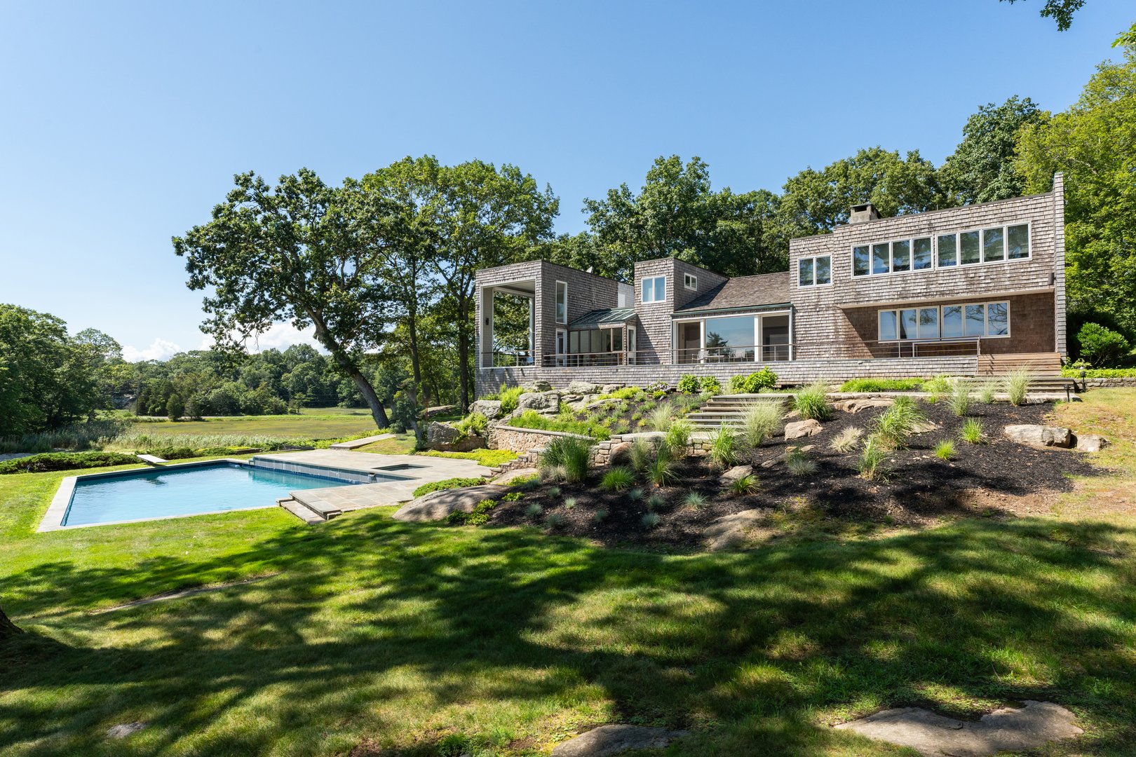 51 Andrews Road Photo 5