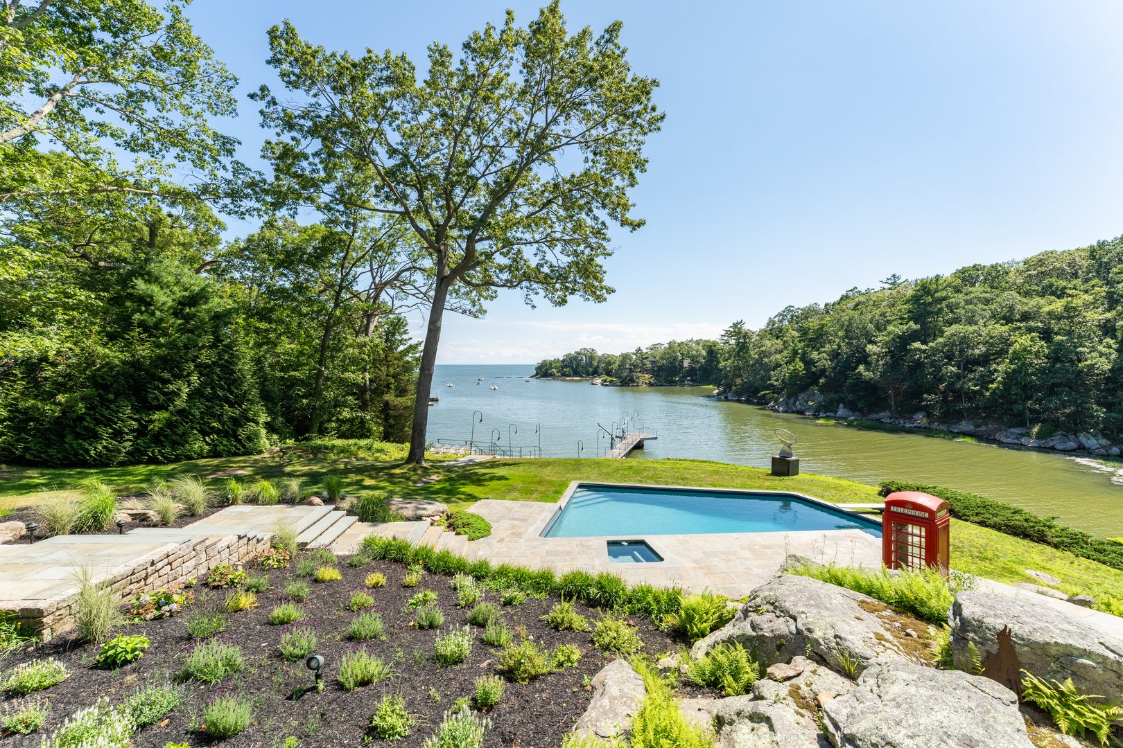 51 Andrews Road Photo 14