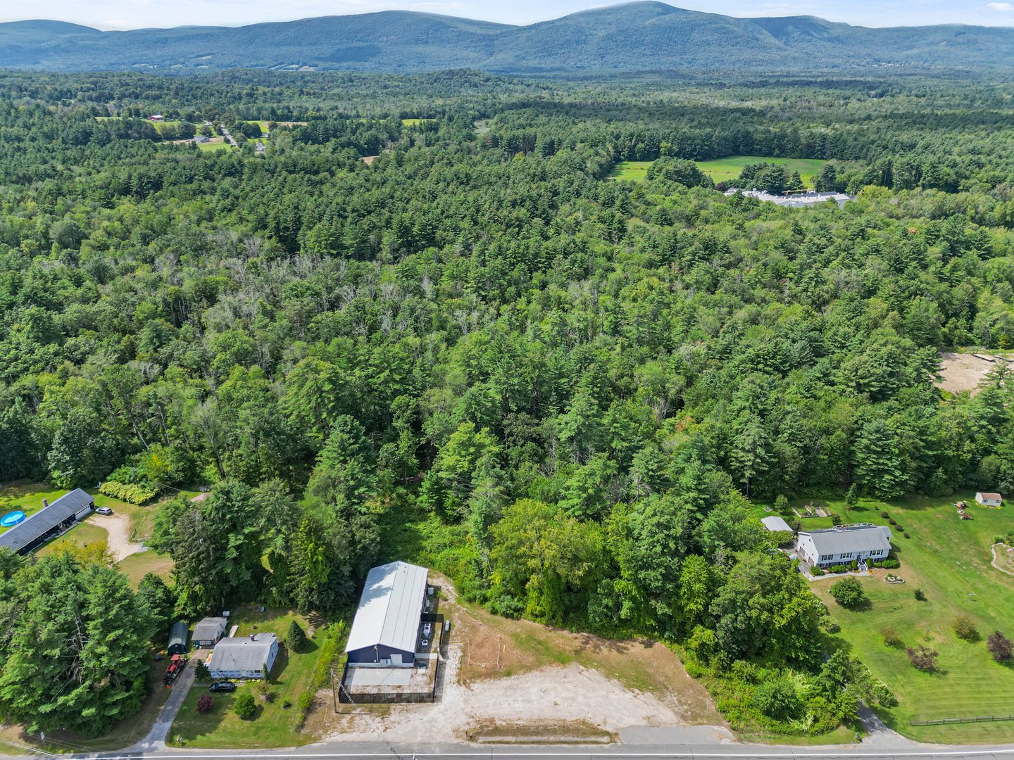 700 S Main St Photo 8