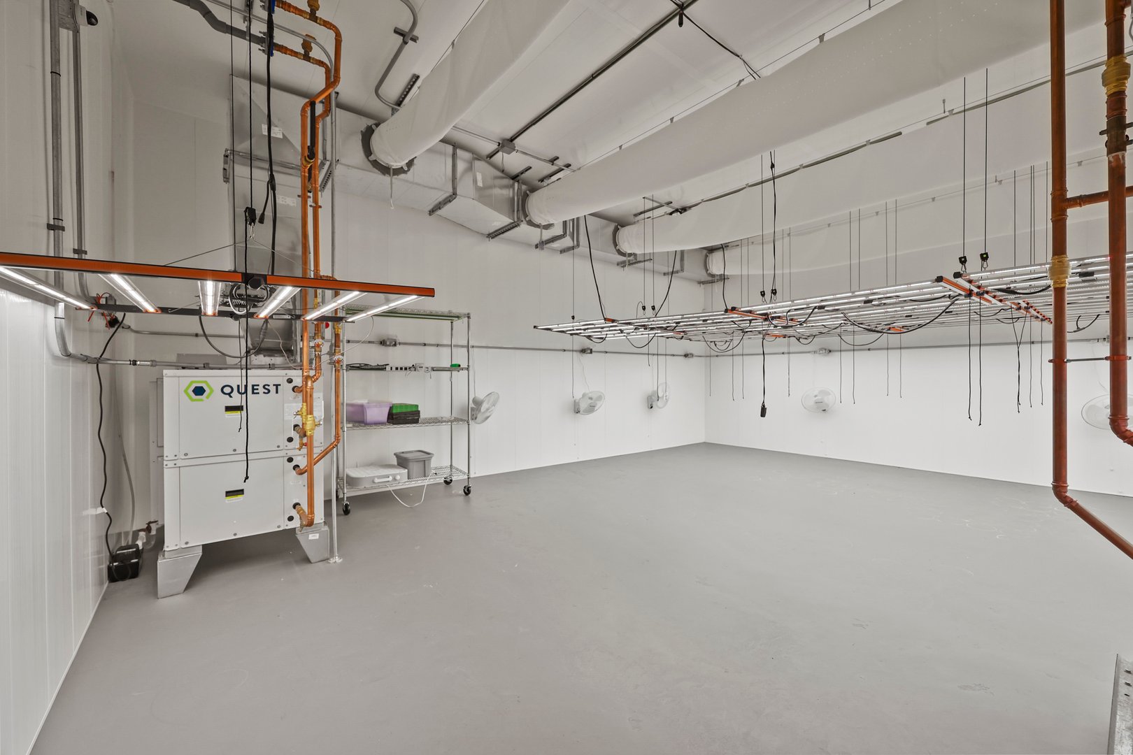 700 S Main St Photo 19