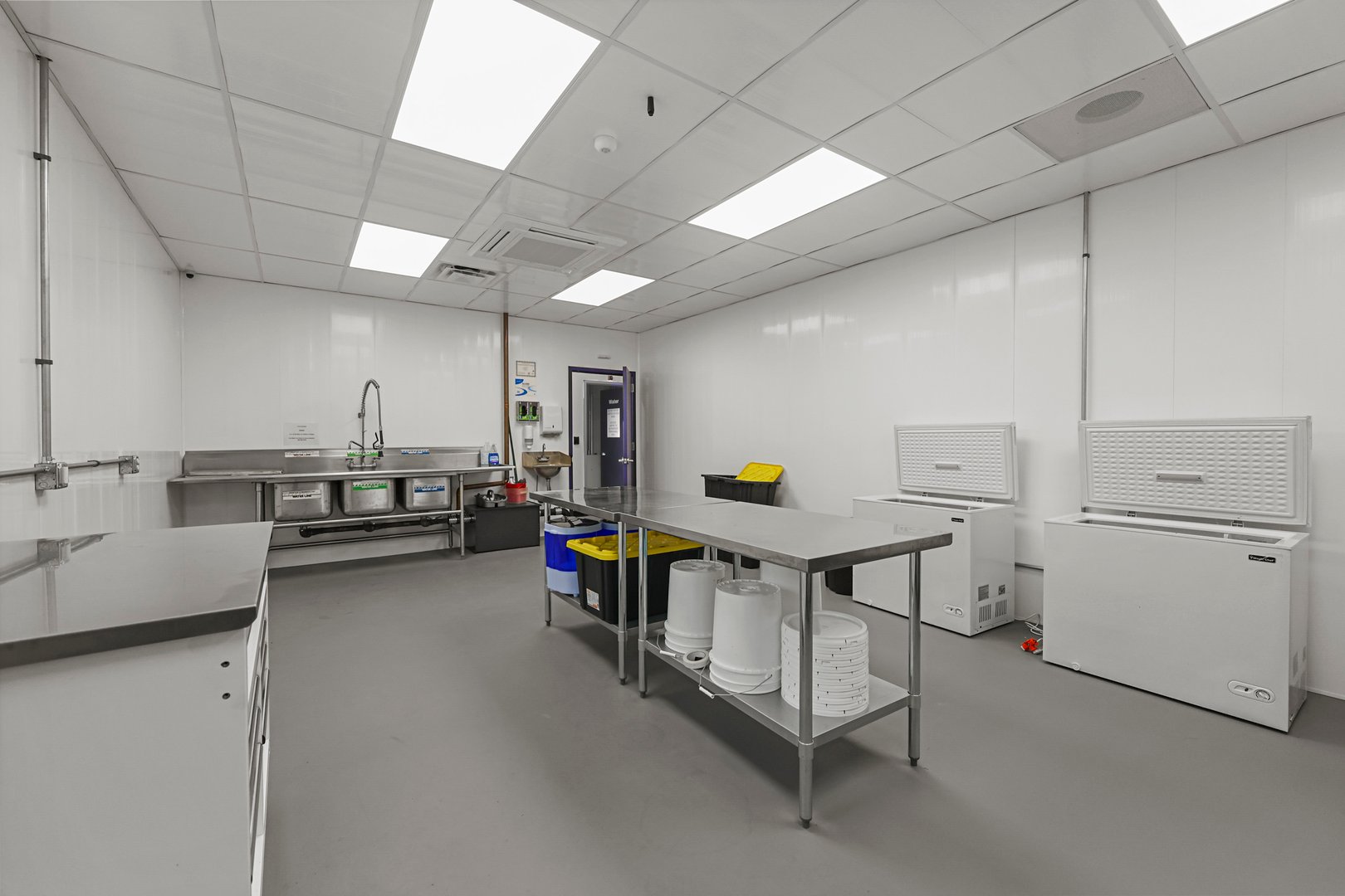 700 S Main St Photo 33