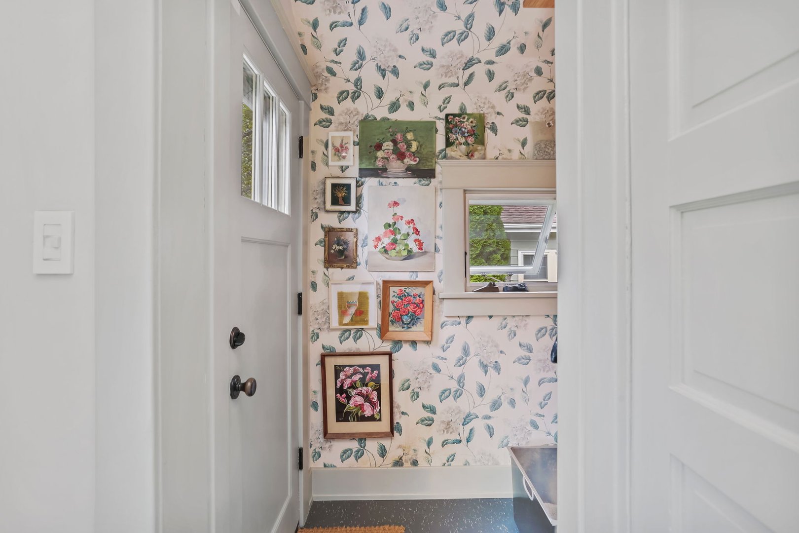 165 Bennett Street Photo 19