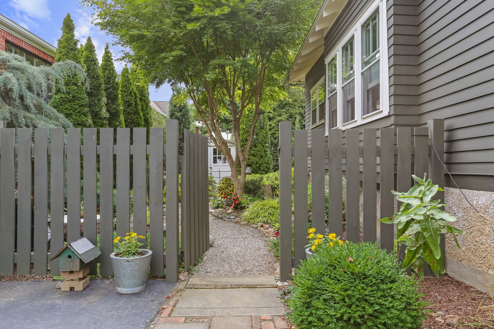 165 Bennett Street Photo 34