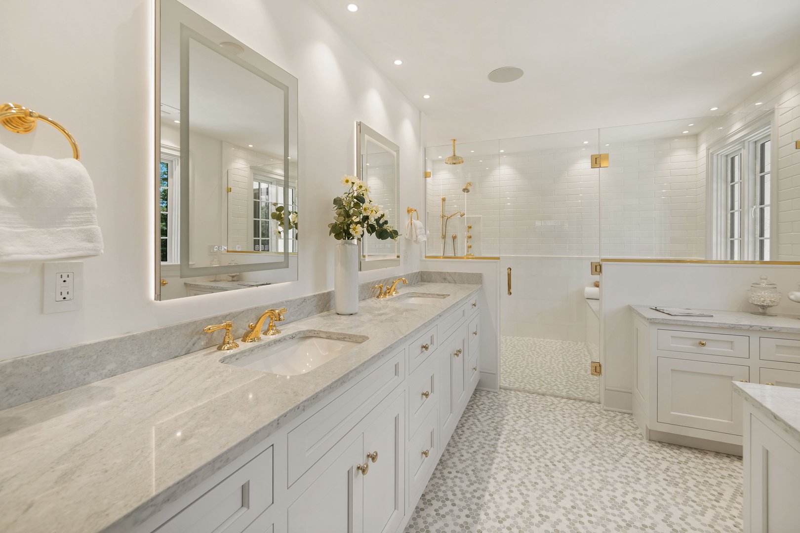 18 Tokeneke Trail Photo 23