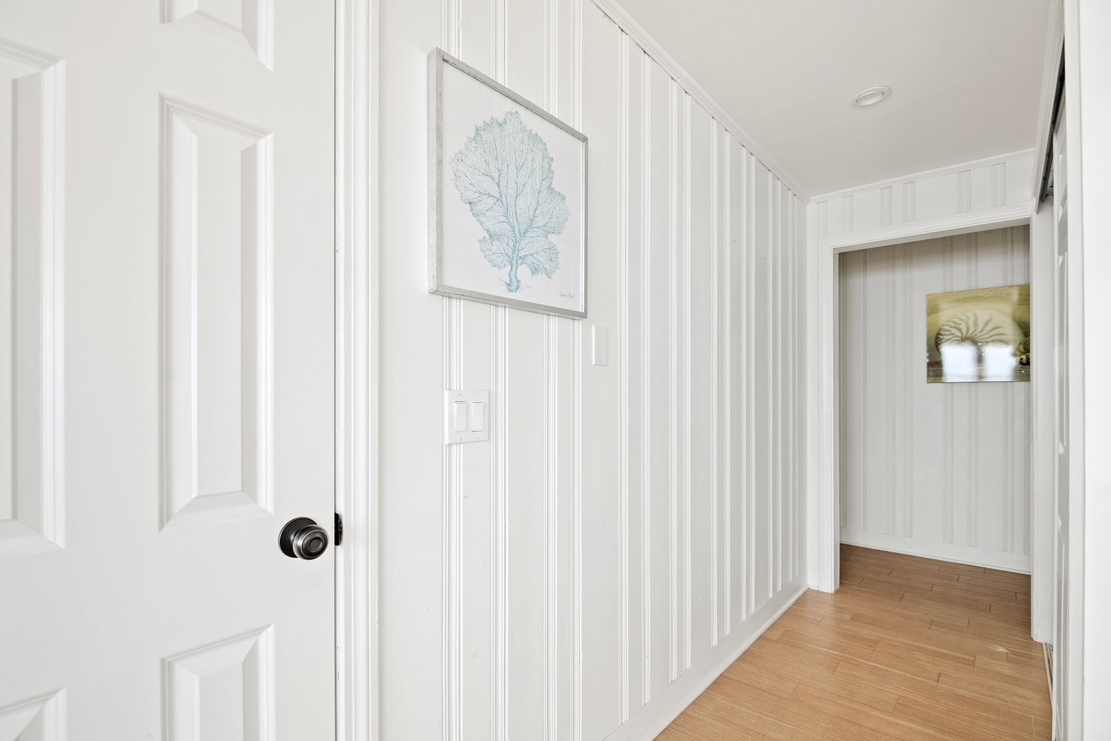 8 Belaire Manor Photo 16