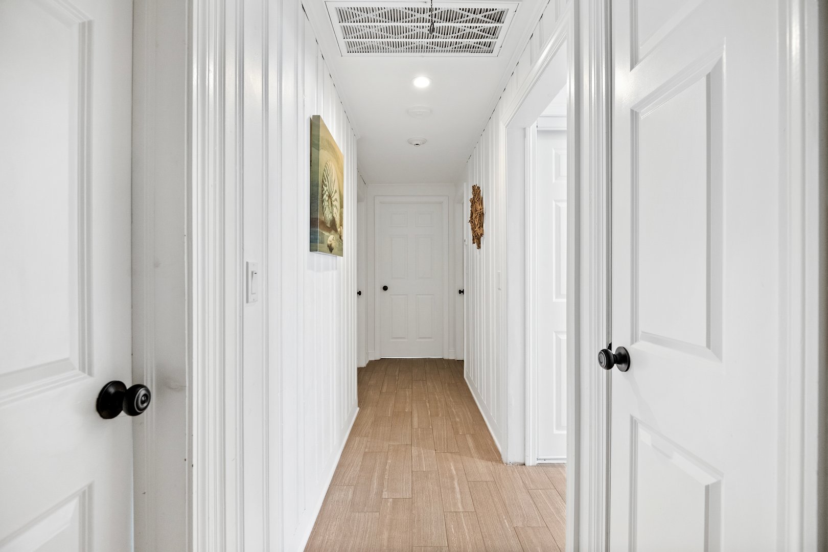 8 Belaire Manor Photo 17