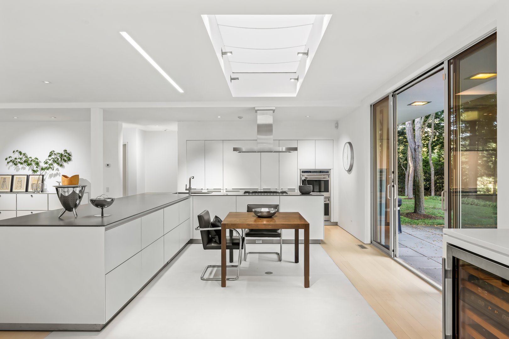 565 Oenoke Ridge Photo 14