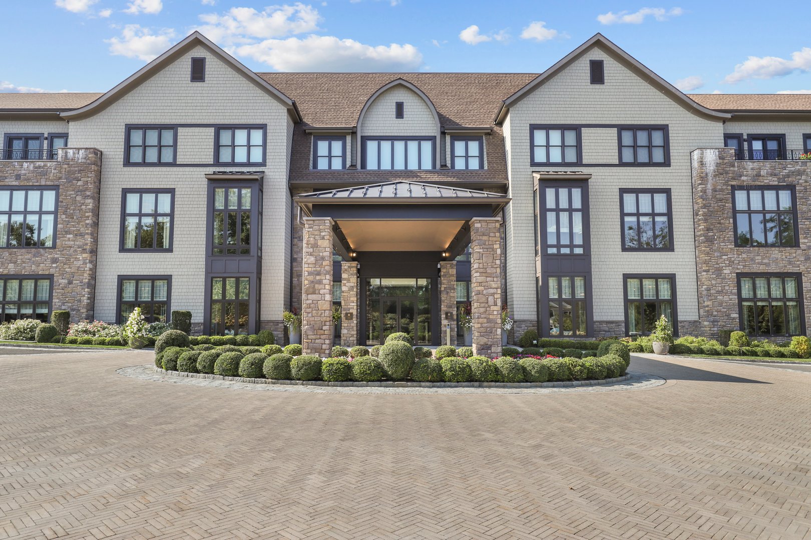 120 Old Post Road  #PH-B301 Photo 1