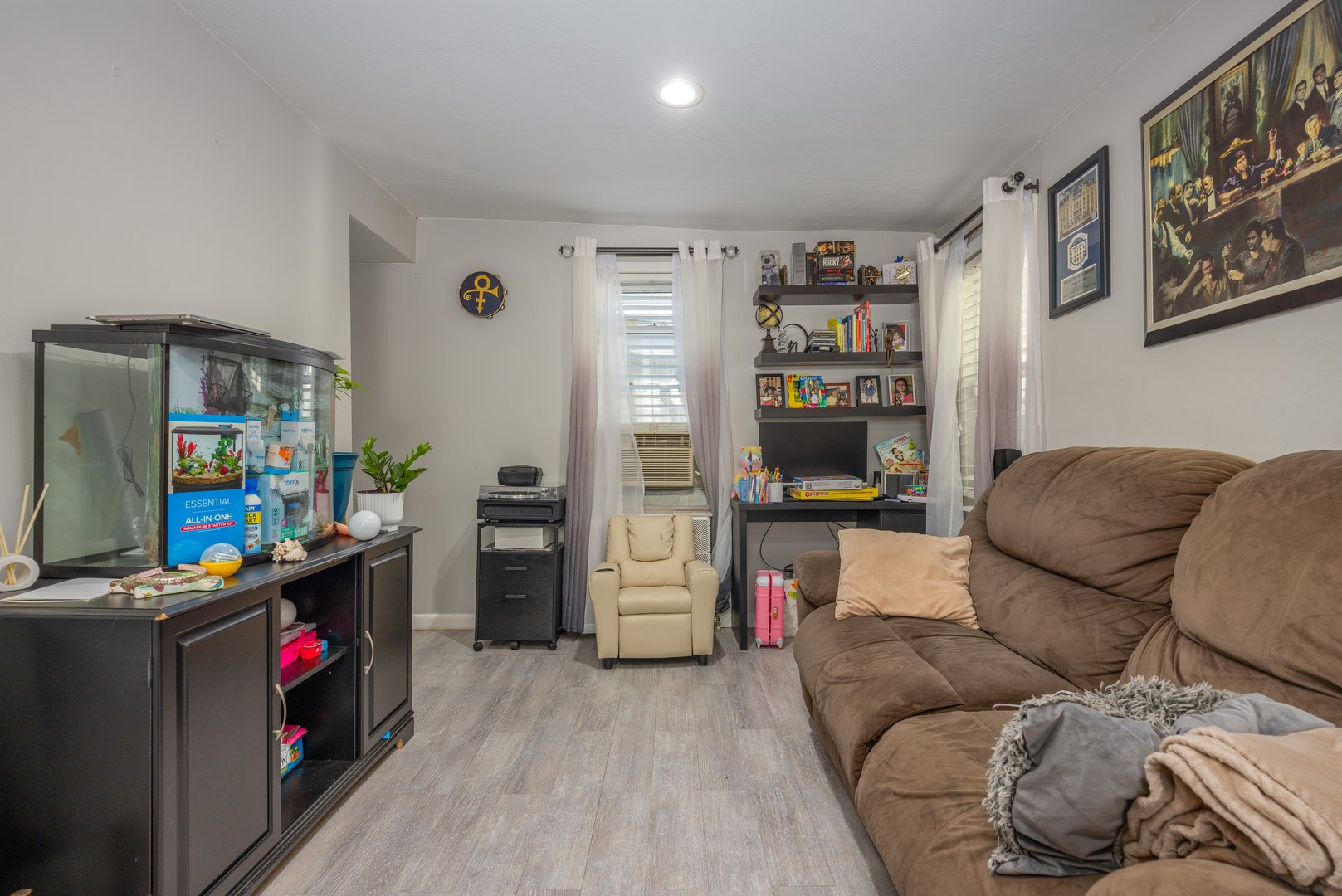 249 N Macquesten Parkway Photo 7