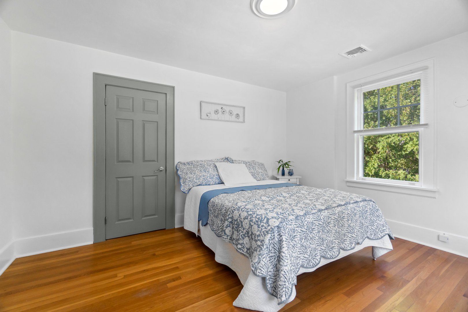 165 Plant Street Photo 27