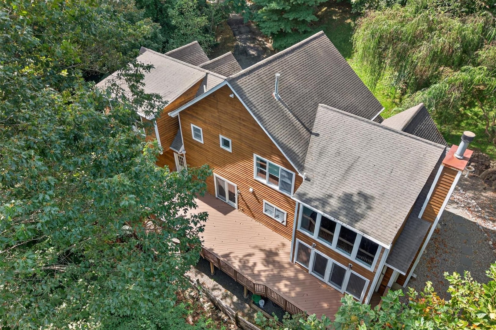 50 Franklin Street Photo 2