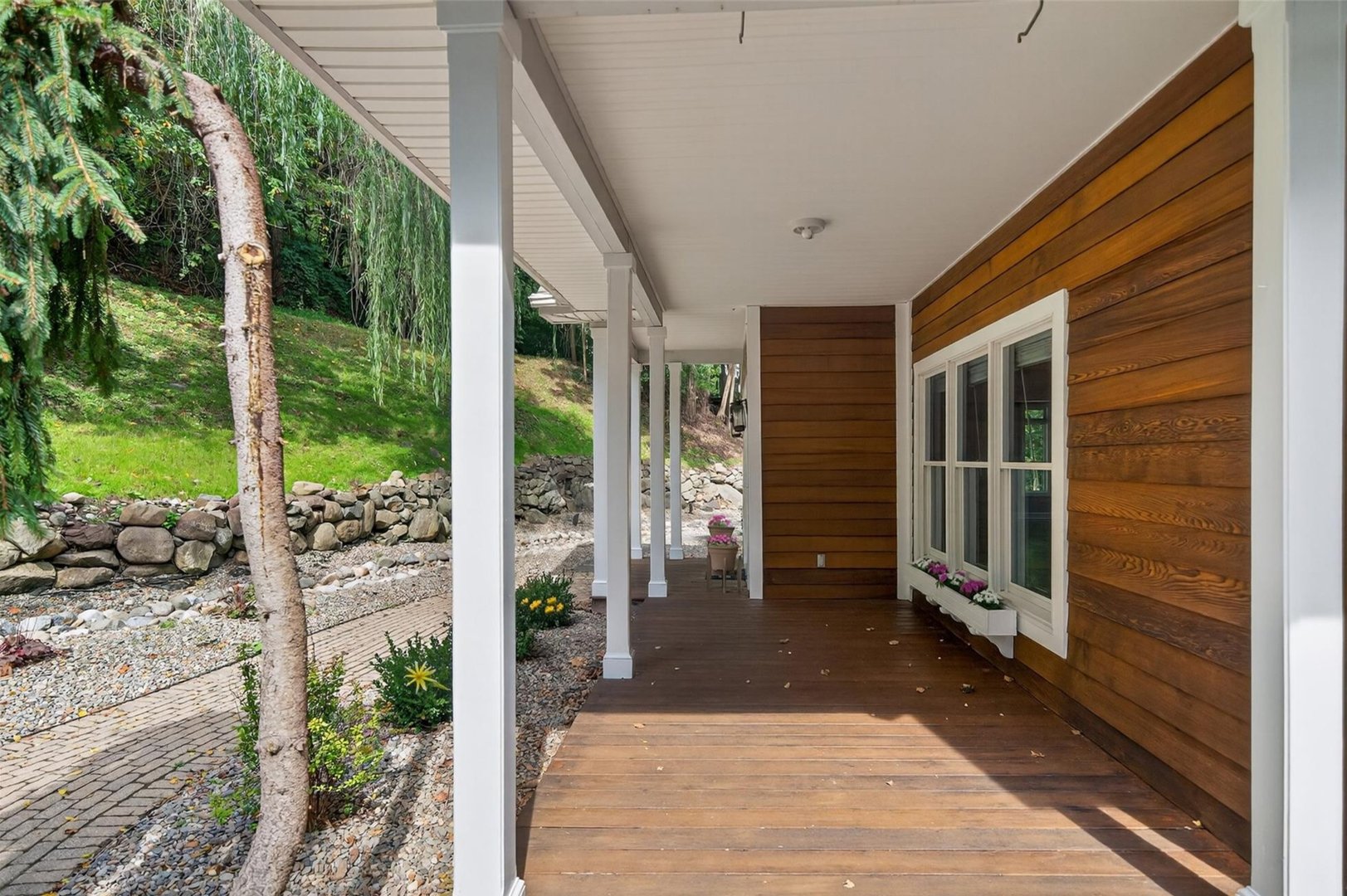 50 Franklin Street Photo 3