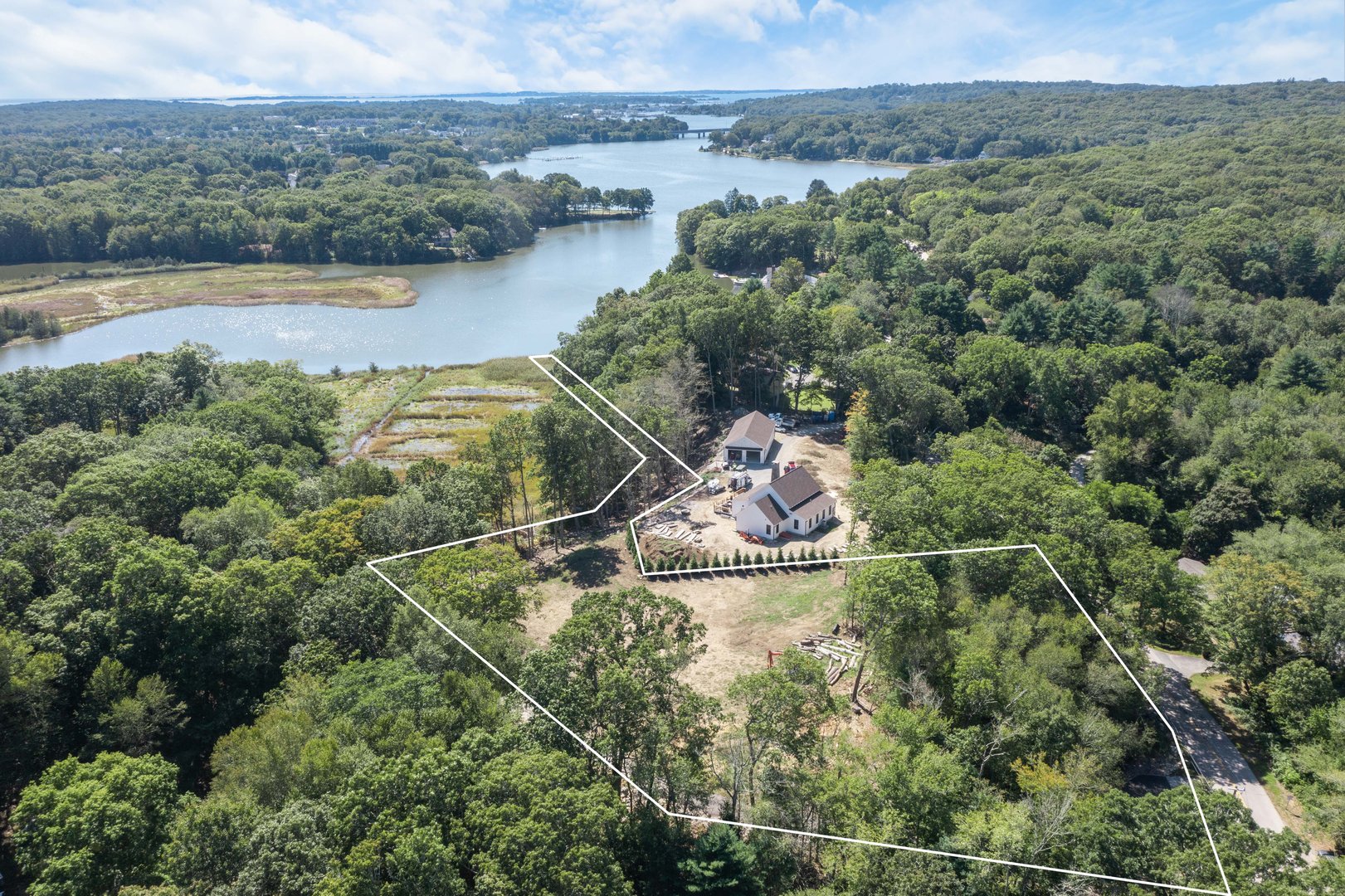 1198 River Road Photo 7