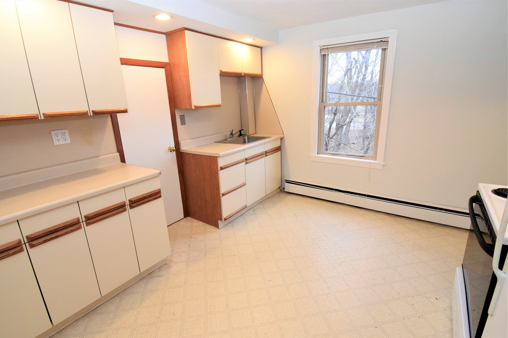 28 Driveway  #2-L Photo 6