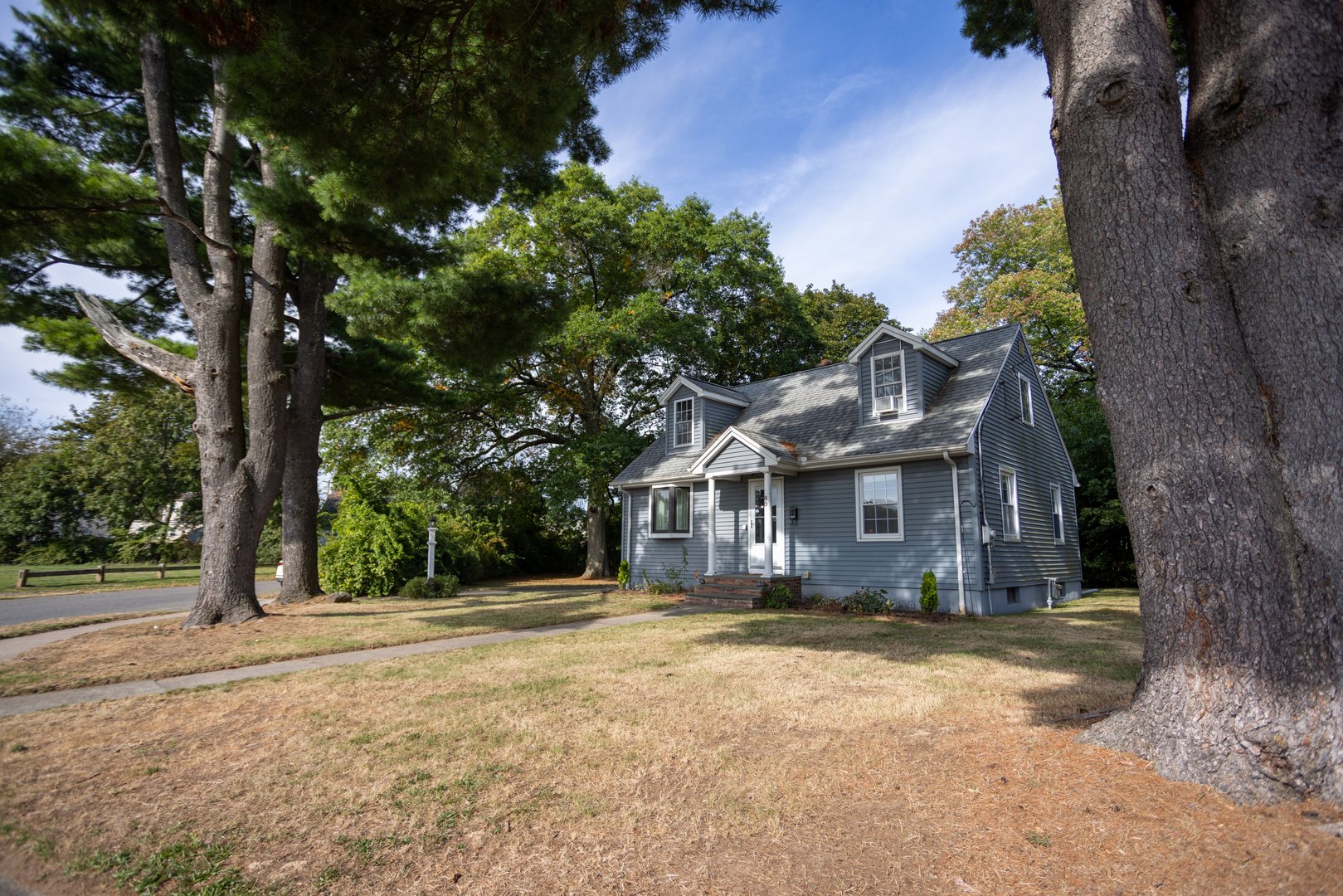 80 Noble Street Photo 3