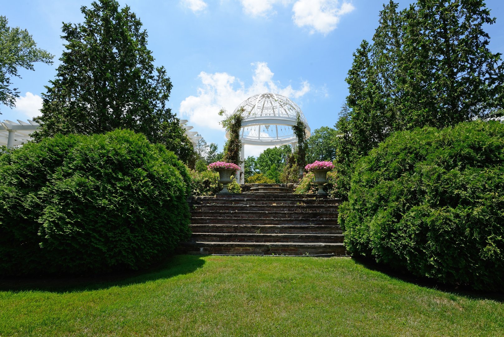 2525 Purchase Street Photo 13